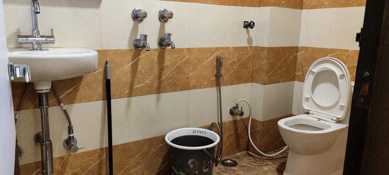 Ks Paying Guest House Varanasi Exteriör bild