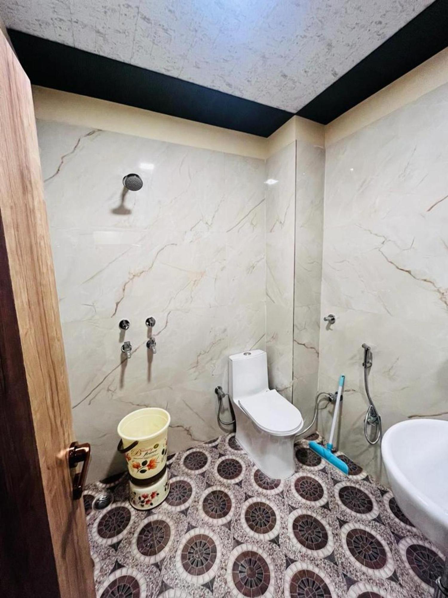 Ks Paying Guest House Varanasi Exteriör bild