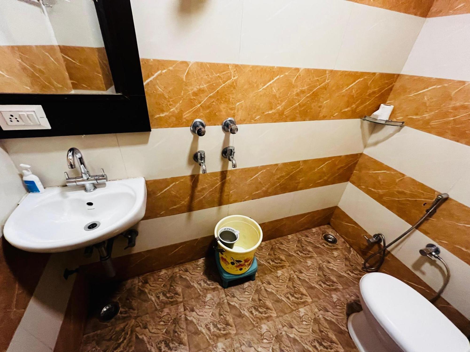 Ks Paying Guest House Varanasi Exteriör bild