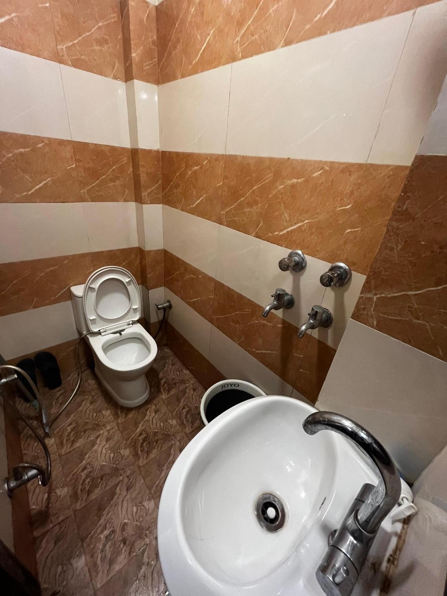 Ks Paying Guest House Varanasi Exteriör bild