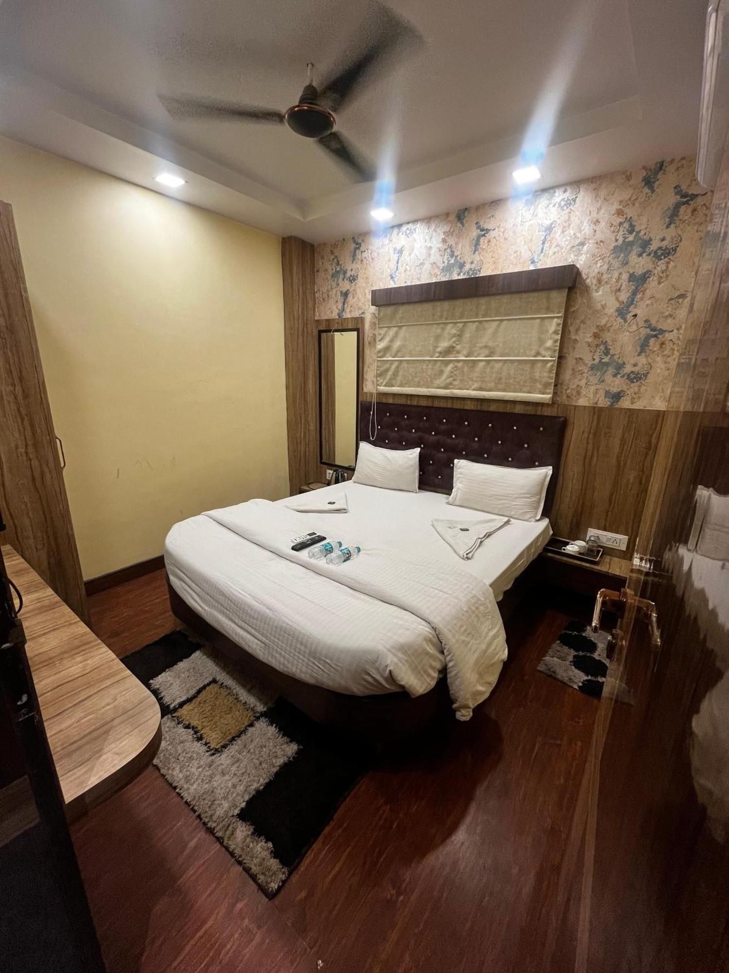 Ks Paying Guest House Varanasi Exteriör bild